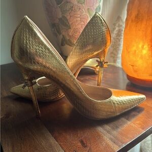 Dsquared metallic gold leather pumps heels 7 37 snakeskin
